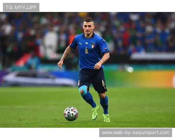 巴黎圣日耳曼中场屏障：维拉蒂与拉比奥特密集断球训练