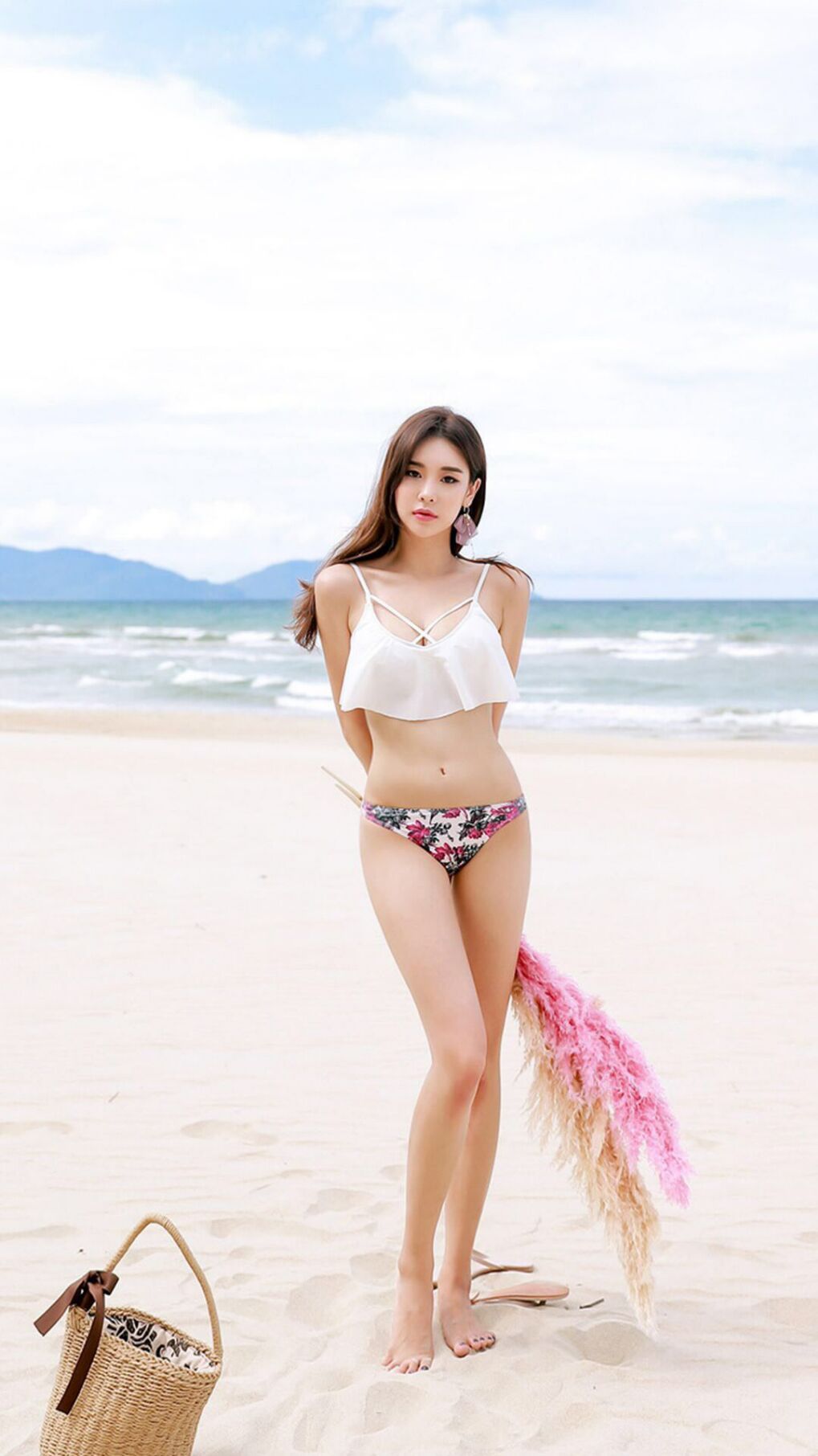 开云官网-中场三人组主导控场节奏，中场组合站位