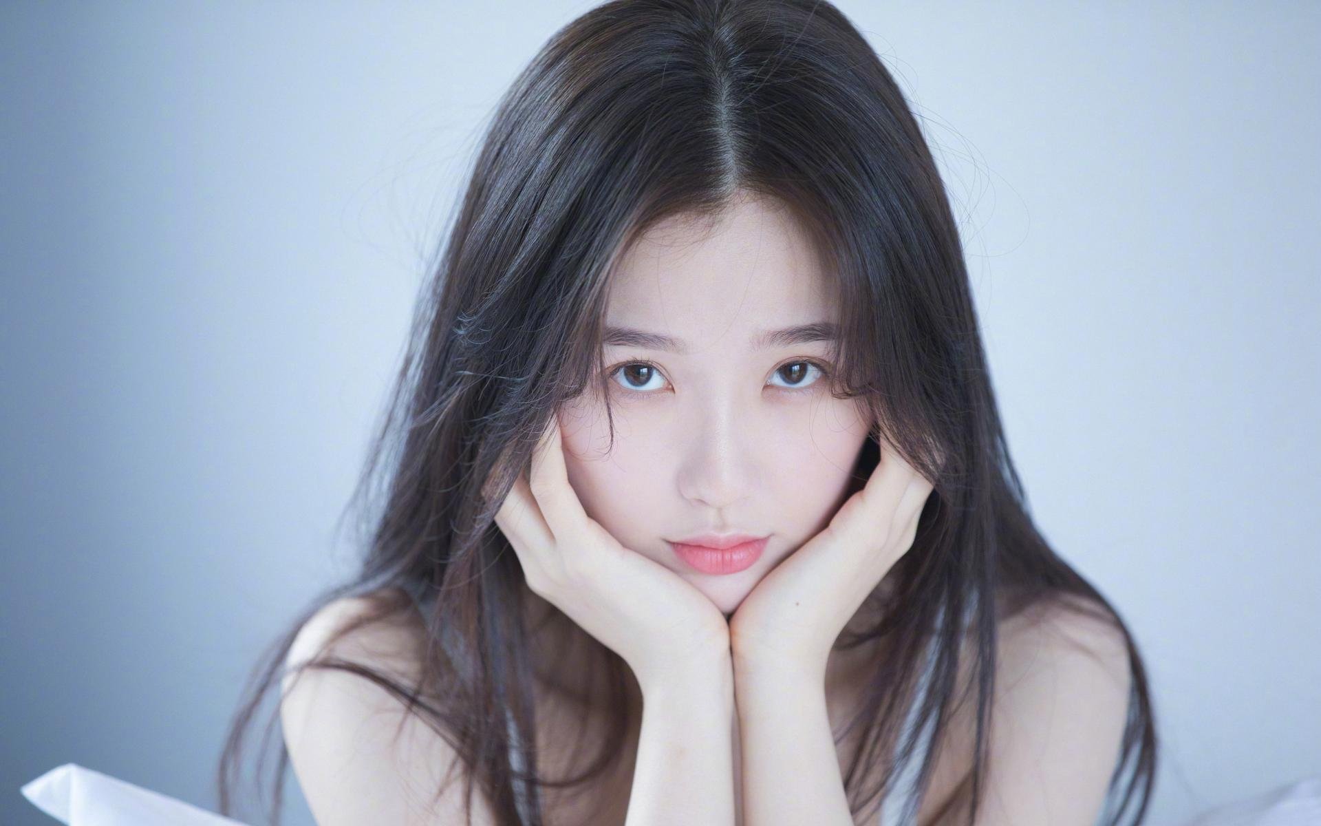 开云体育app注册-中路渗透型前腰是否更符合现代控球思路，中路渗透用什么阵型