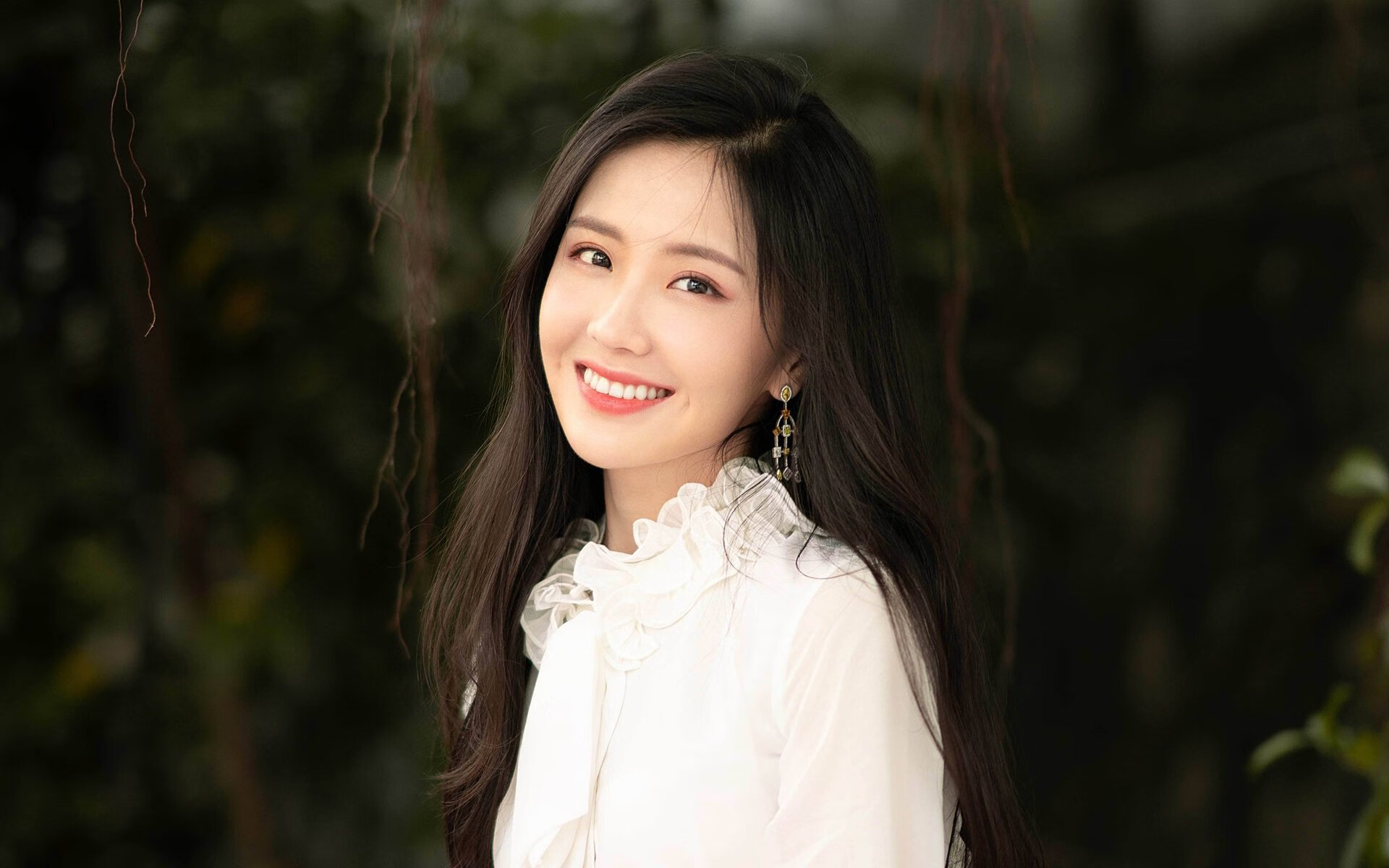 五大联赛是否优先中场硬度高于传球精准度配置思维,五大联赛主场优势