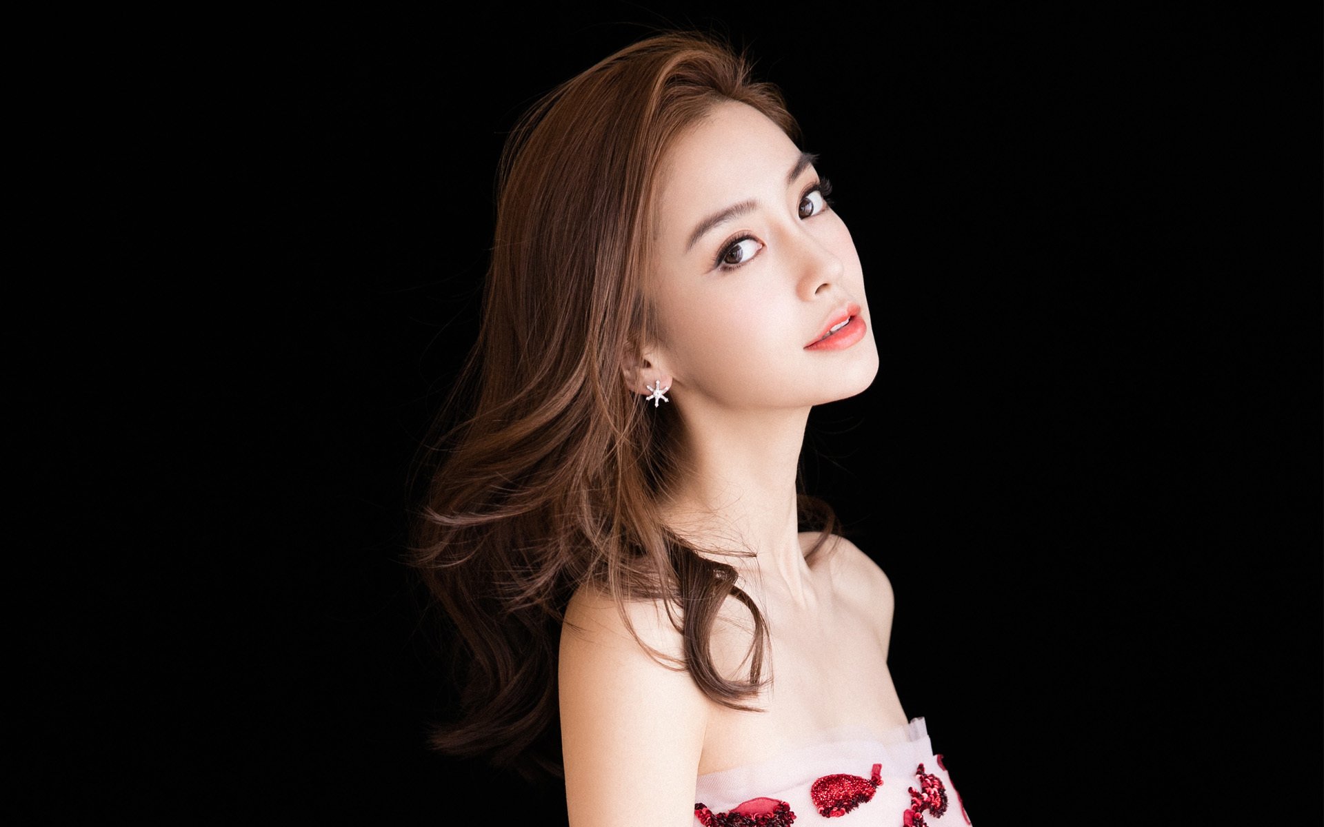 弗朗索瓦·霍尔茨豪伊泽：南非队后场不容忽视的领导者，精准指挥进攻